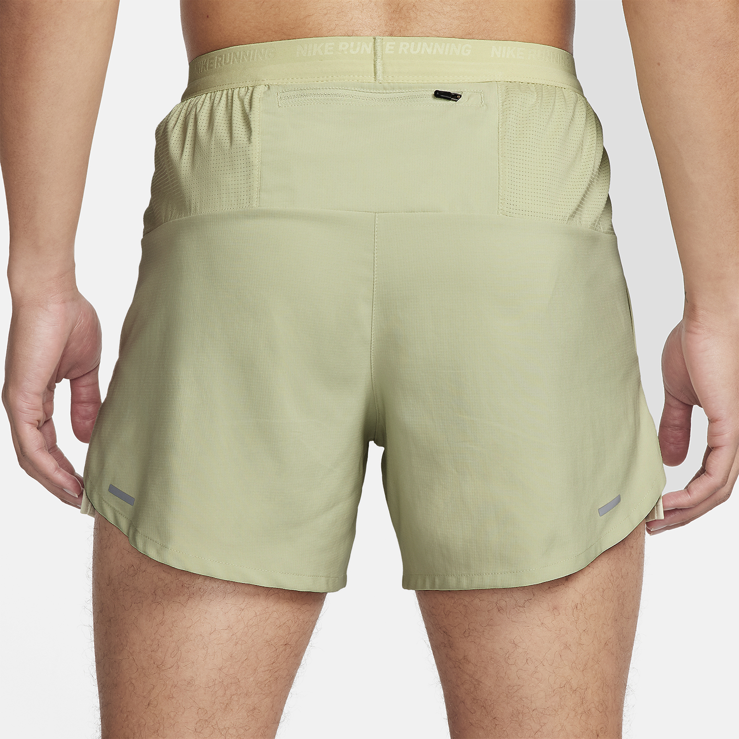 Nike Dri-FIT Stride 5in Pantaloncini Olive Aura/Dark Stucco/Reflective Silver