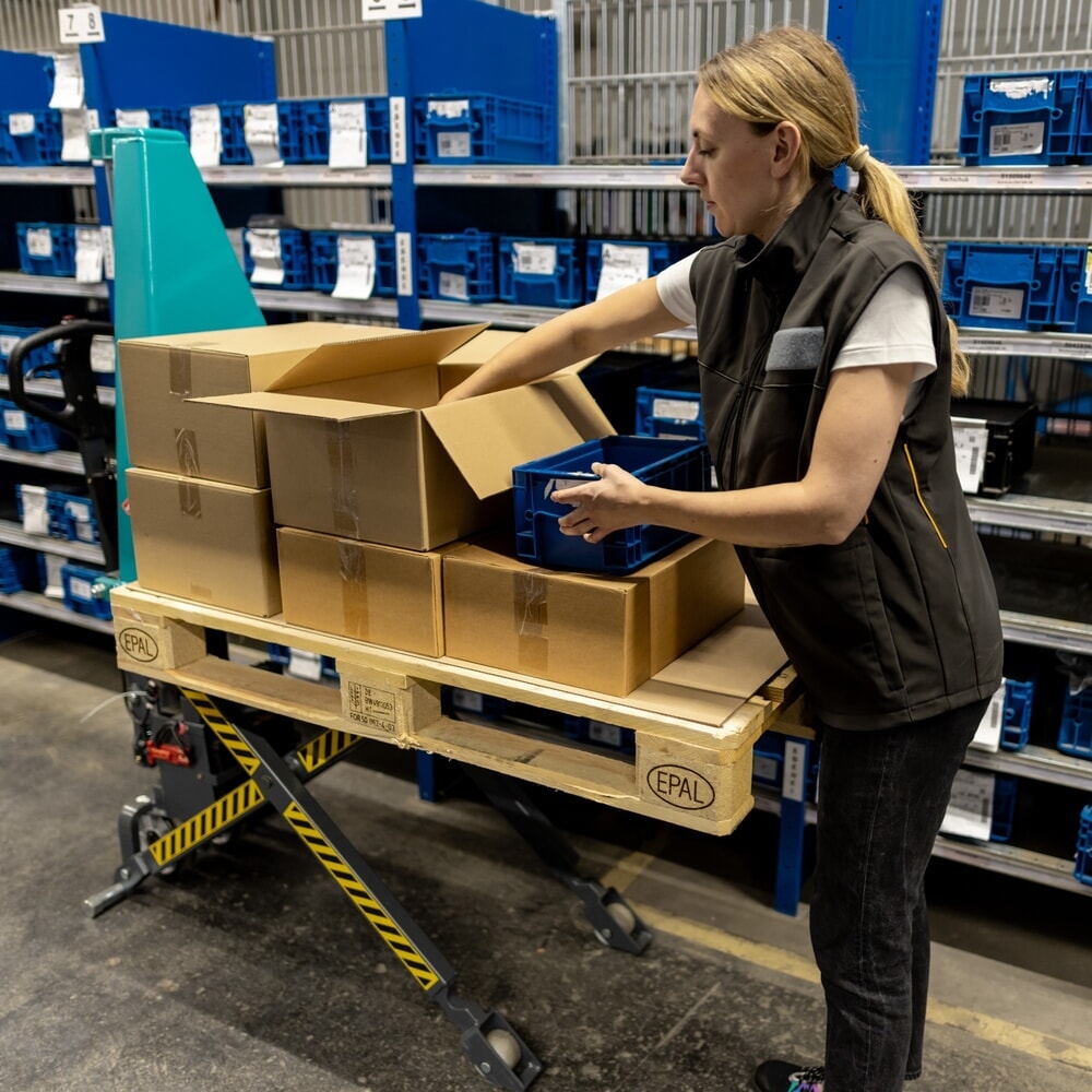 Ameise® PTM 1.0 scissor lift pallet truck, electro-hydraulic, capacity 1,000 kg, fork length 1,150 mm, polyurethane/nylon