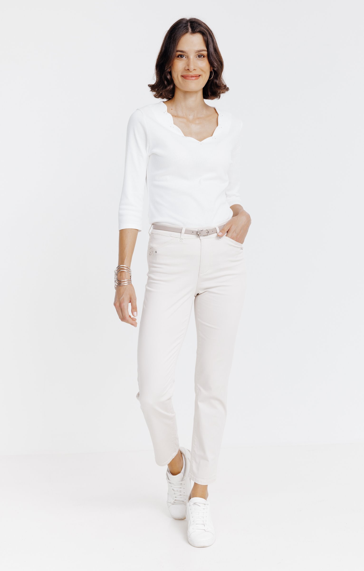 Pantalon 7/8 forme chino avec ceinture - BEIGE