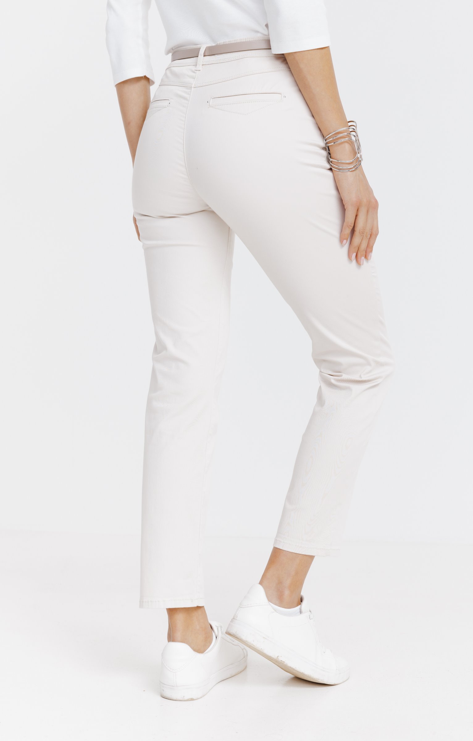 Pantalon 7/8 forme chino avec ceinture - BEIGE