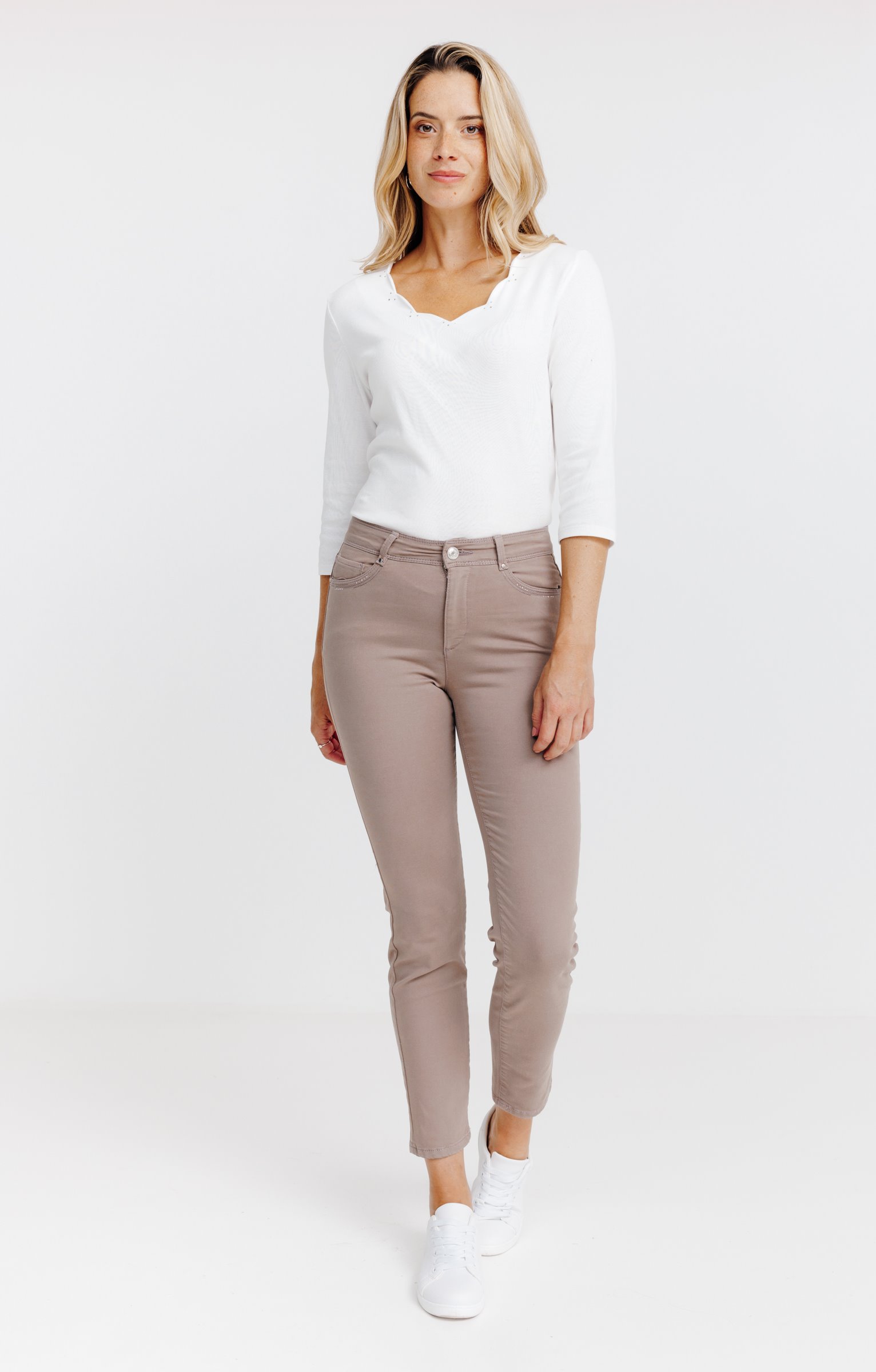 Pantalon 7/8 brodé en coton viscose - TAUPE