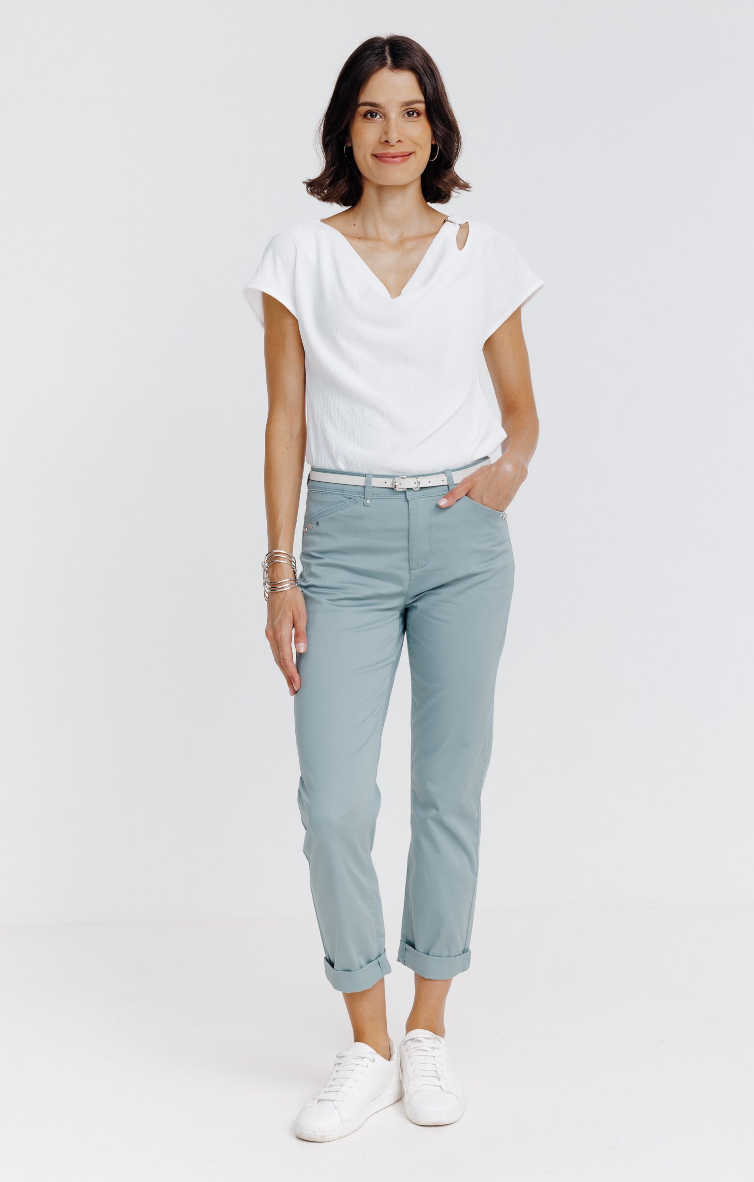 Pantalon 7/8 forme chino avec ceinture - VERT NIL