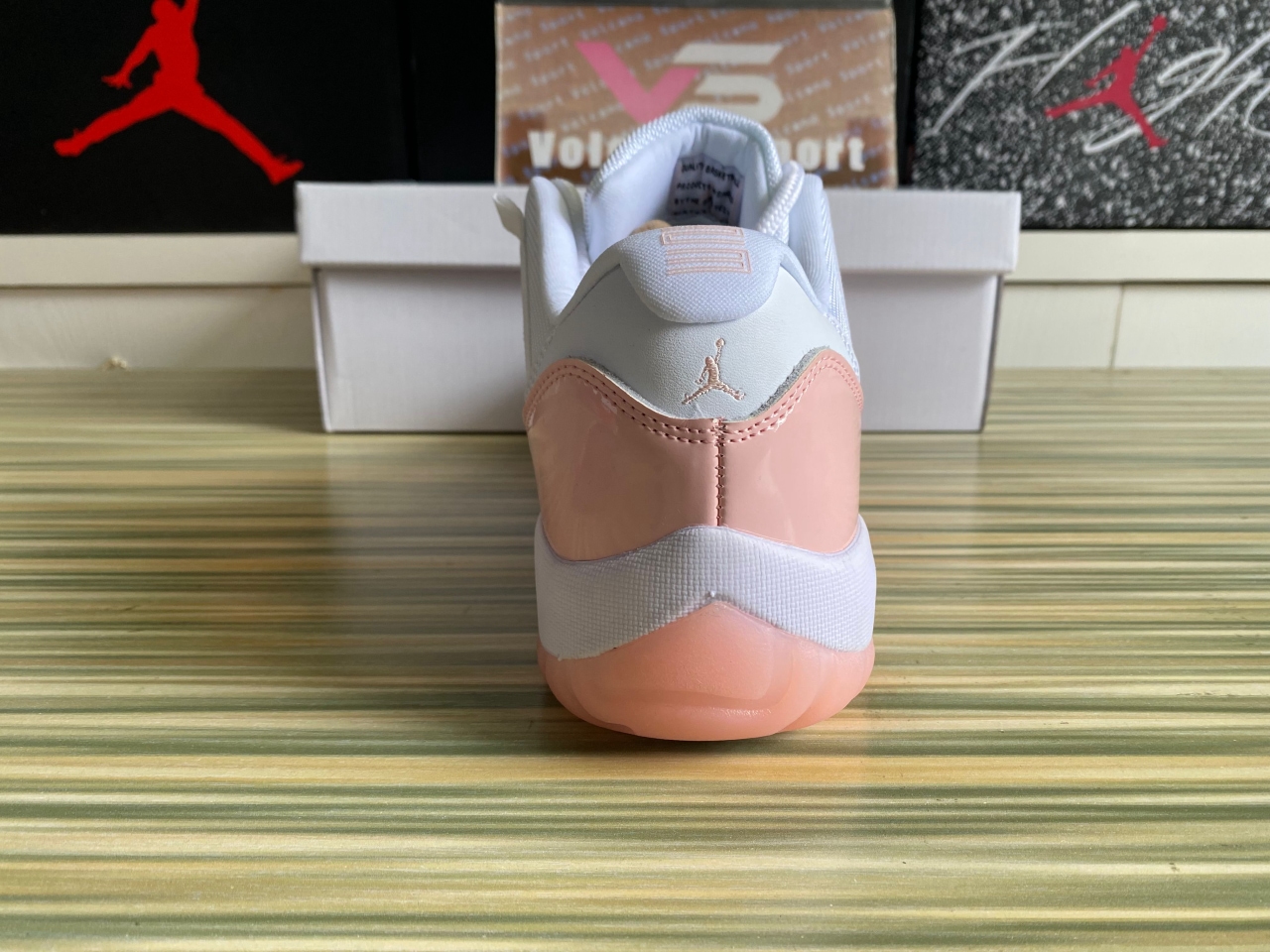 Jordan 11 Retro Low Legend Pink AH7860-160