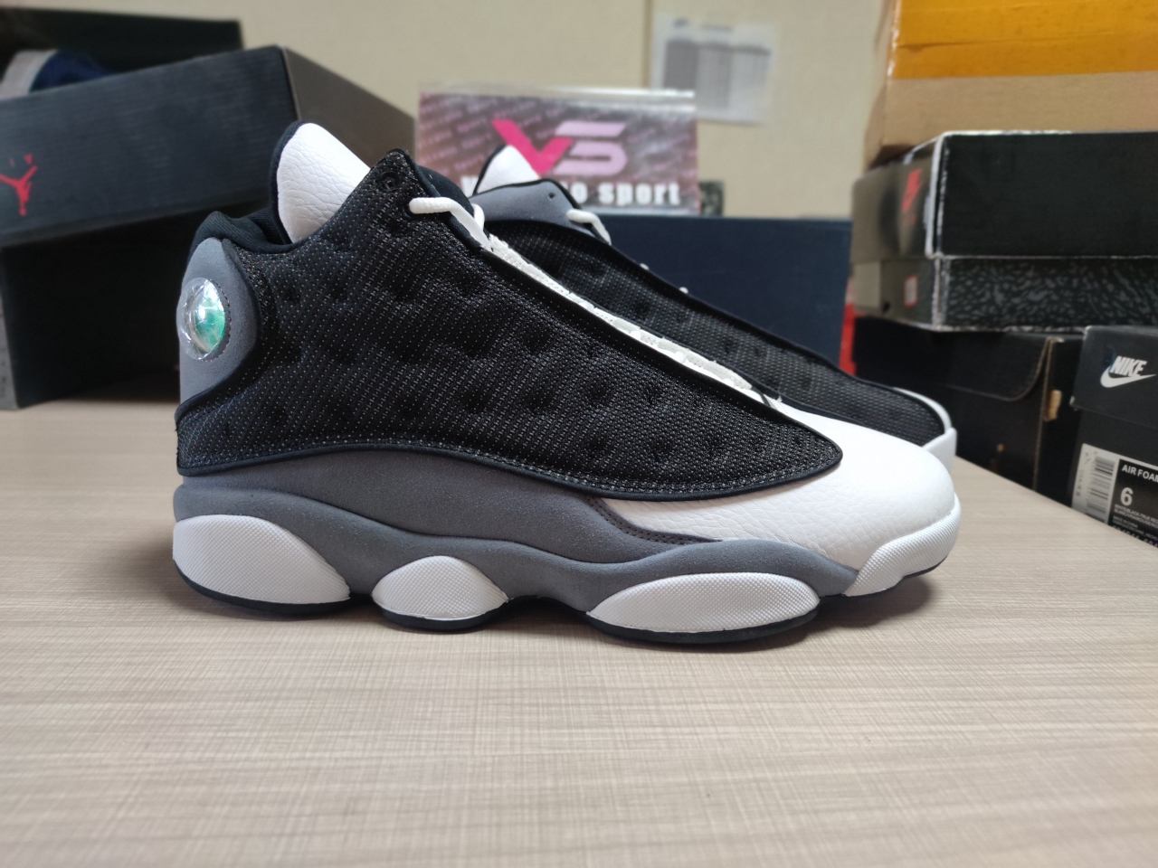 Jordan 13 Retro Black Flint DJ5982-060