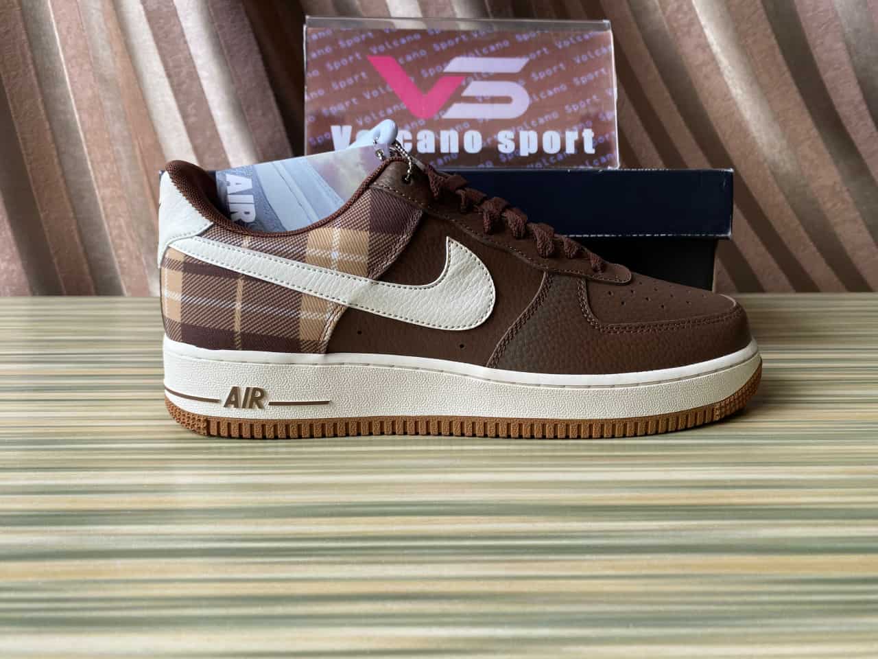 Nike Air Force 1 Low '07 LX Brown Plaid DV0791-200