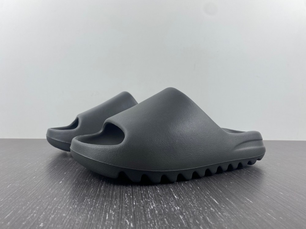 adidas Yeezy Slide Granite ID4132