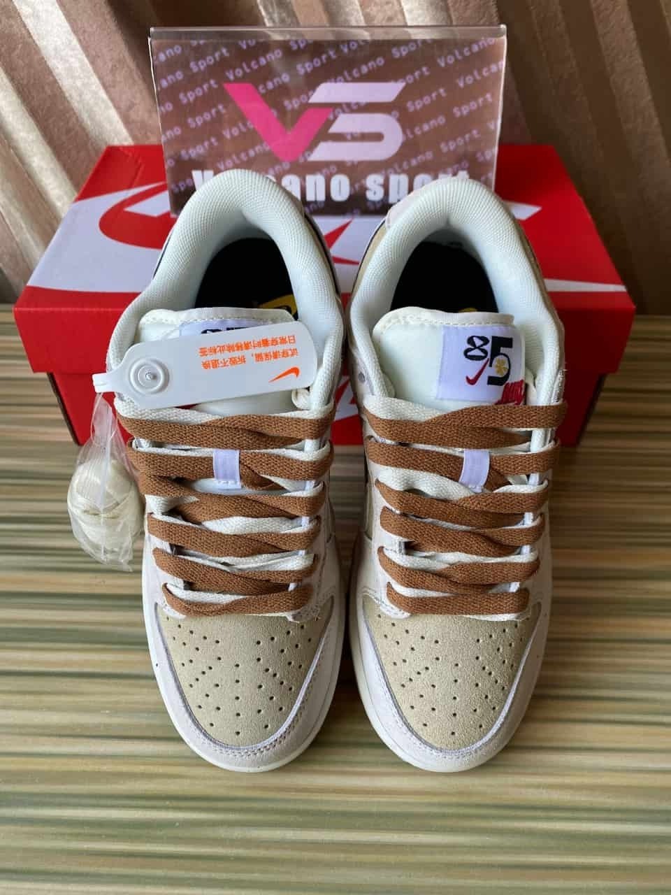 Dunk Low SE 85 White/Light Brown/Beige DO9457-100