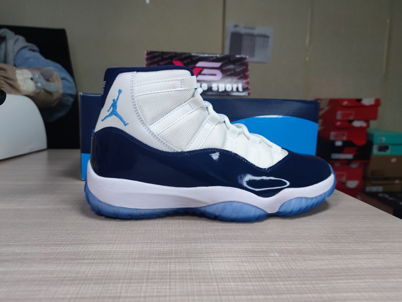 Jordan 11 Retro UNC Win Like 82 378037-123