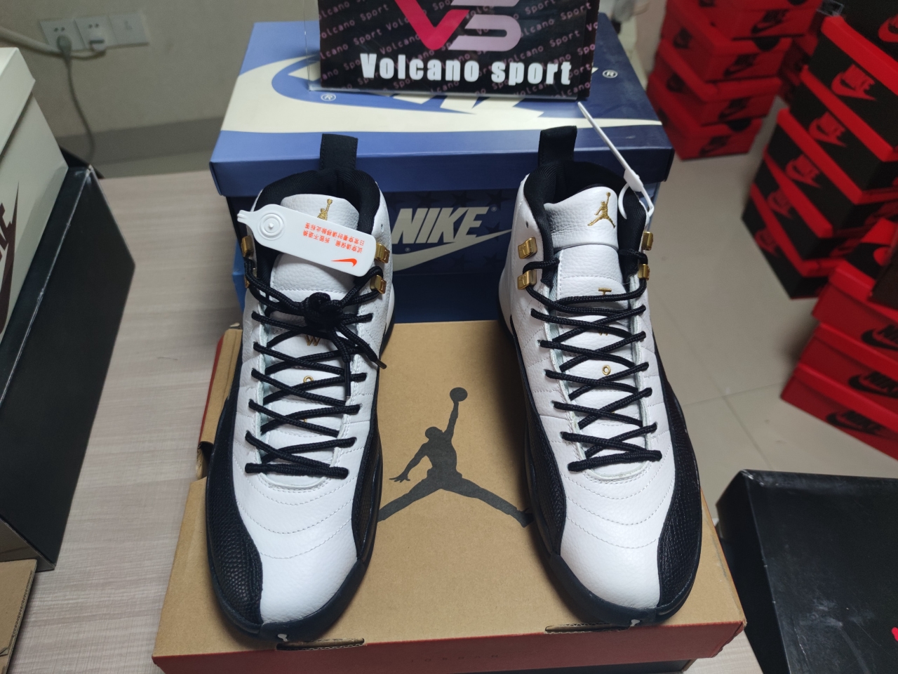 Jordan 12 Retro Royalty Taxi CT8013-170