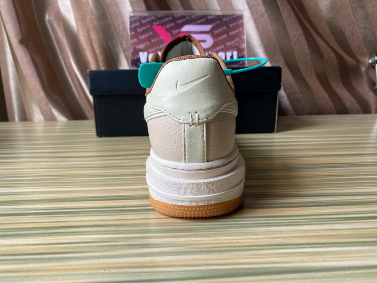Air Force 1 Low Luxe Pearl White DB4109-200