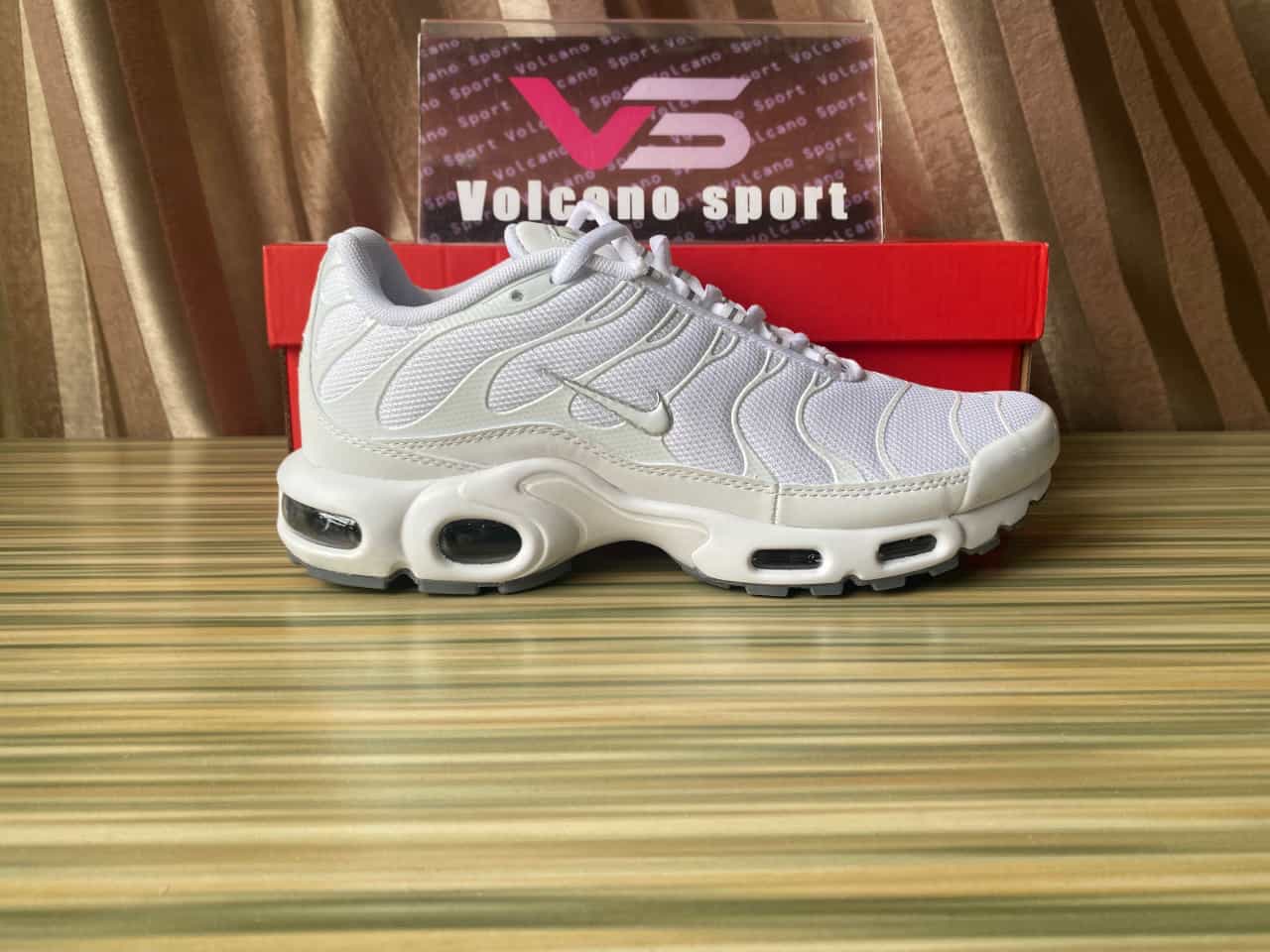 Nike Air Max Plus White 604133-139