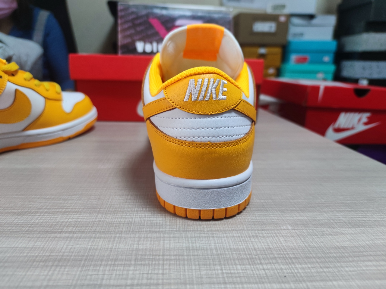 Dunk Low Laser Orange DD1503-800