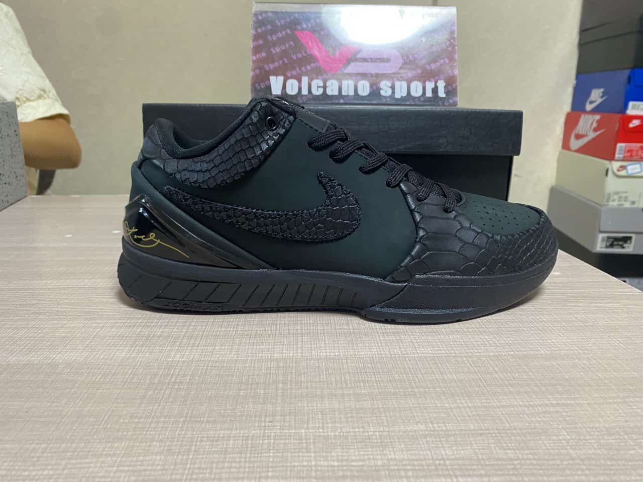 Kobe 4 Protro “Black Mamba”FQ3544-001