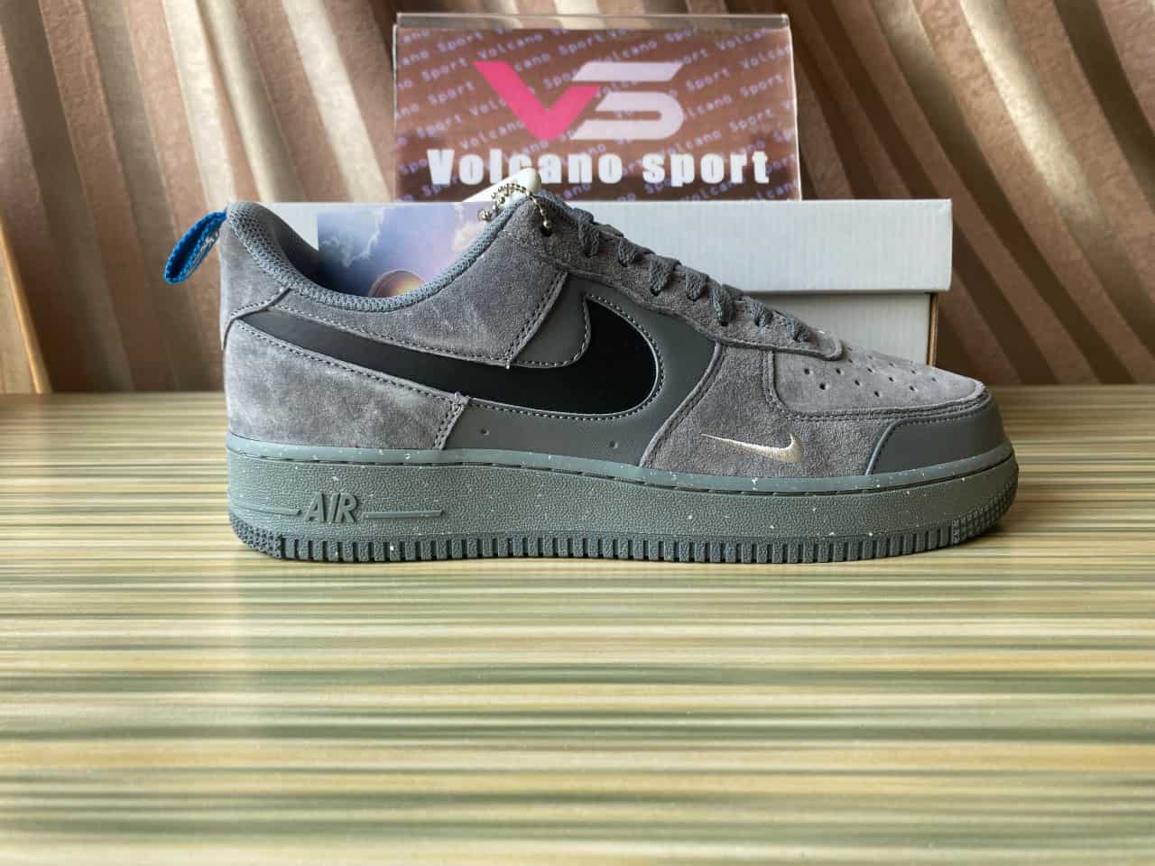 Nike Air Force 1 Low Cut Out Swoosh Smoke Grey DQ1097-001