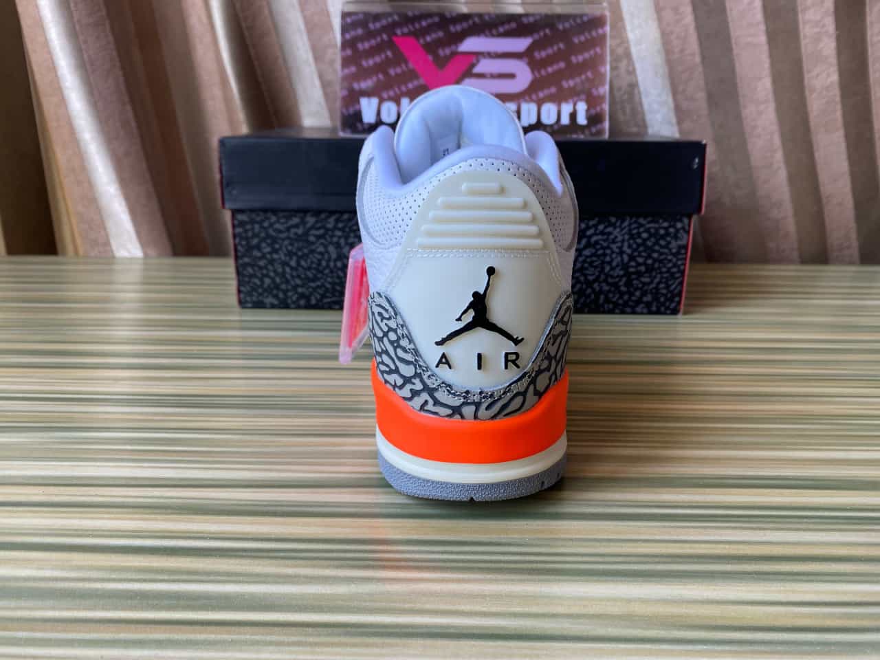Jordan 3 WMNS 