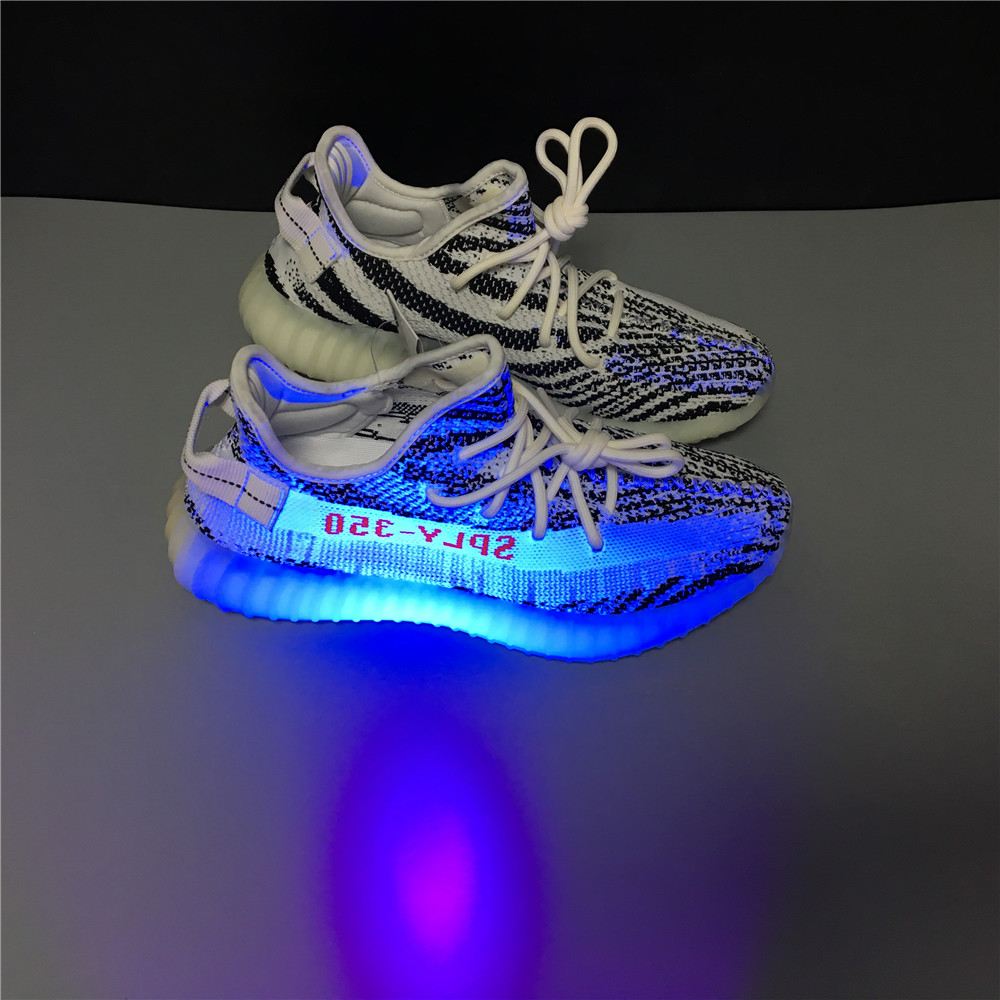 Yeezy Boost 350 V2 Zebra