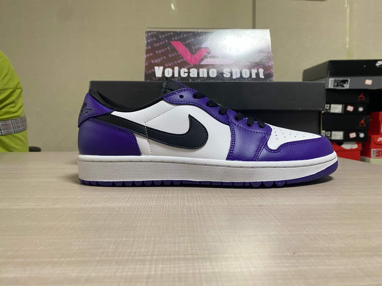 Jordan 1 Retro Low Golf Court Purple DD9315-105