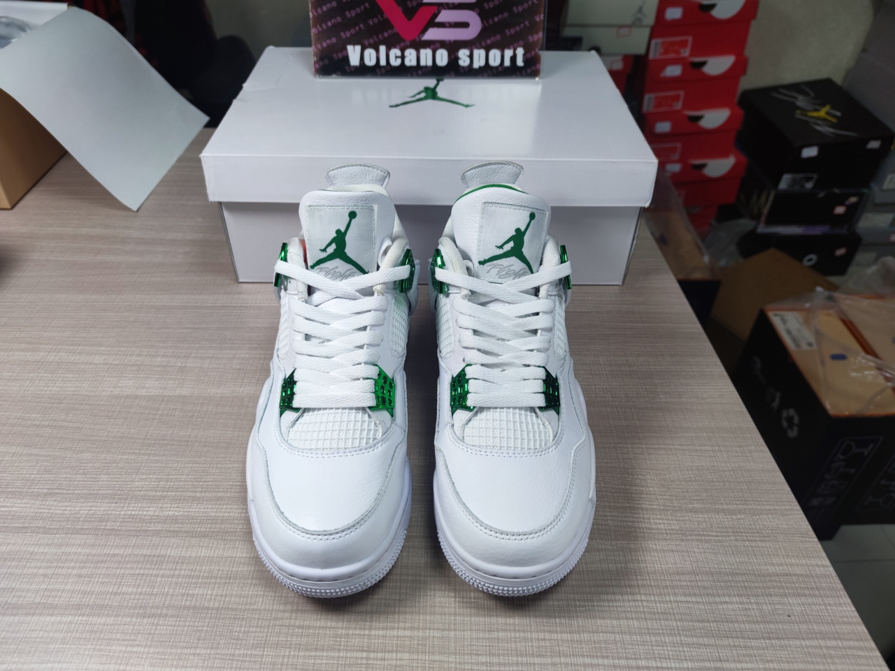 Jordan 4 Retro Metallic Green CT8527-113