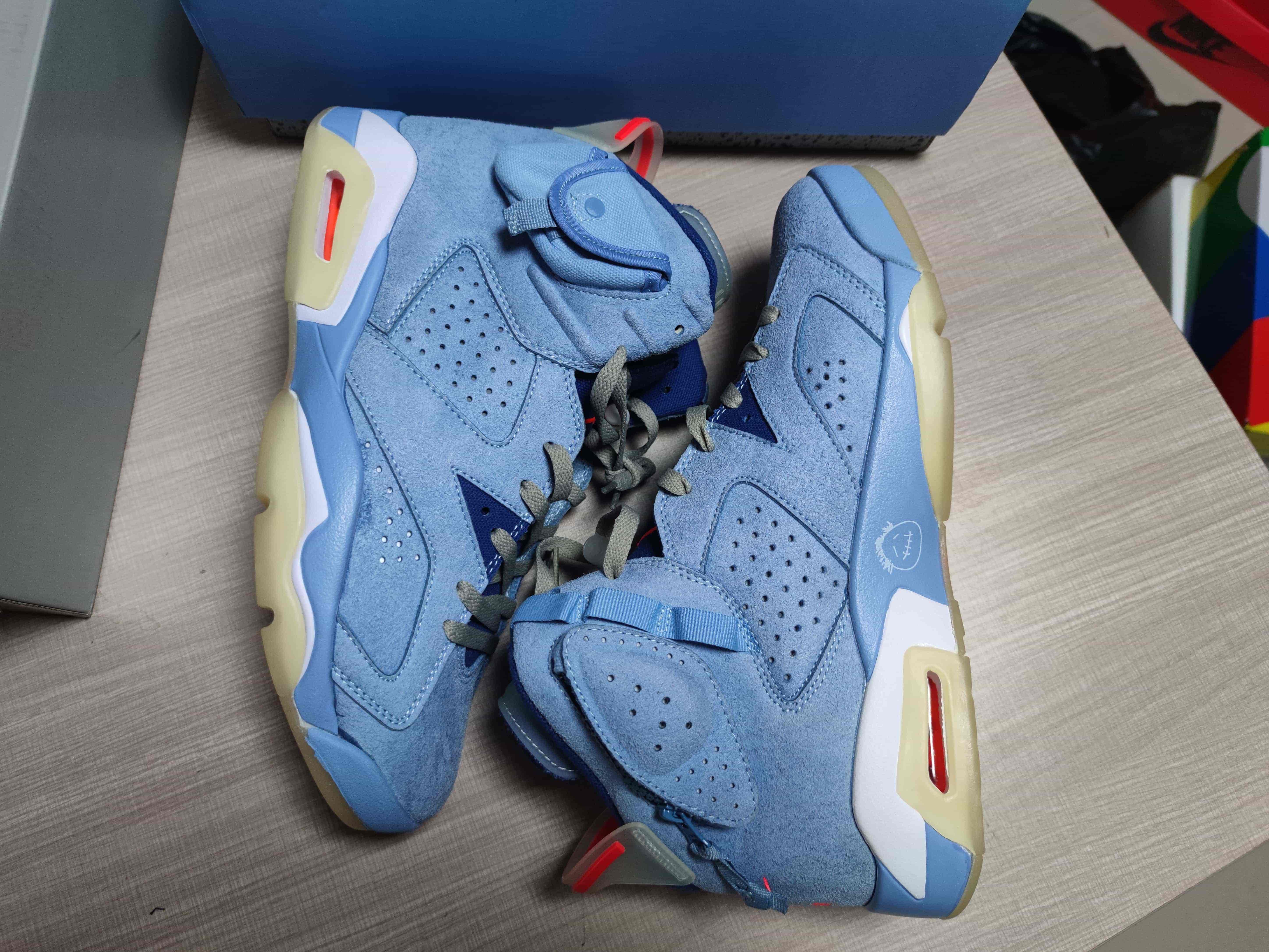 Travis Scott x Jordan 6 DH0690-400