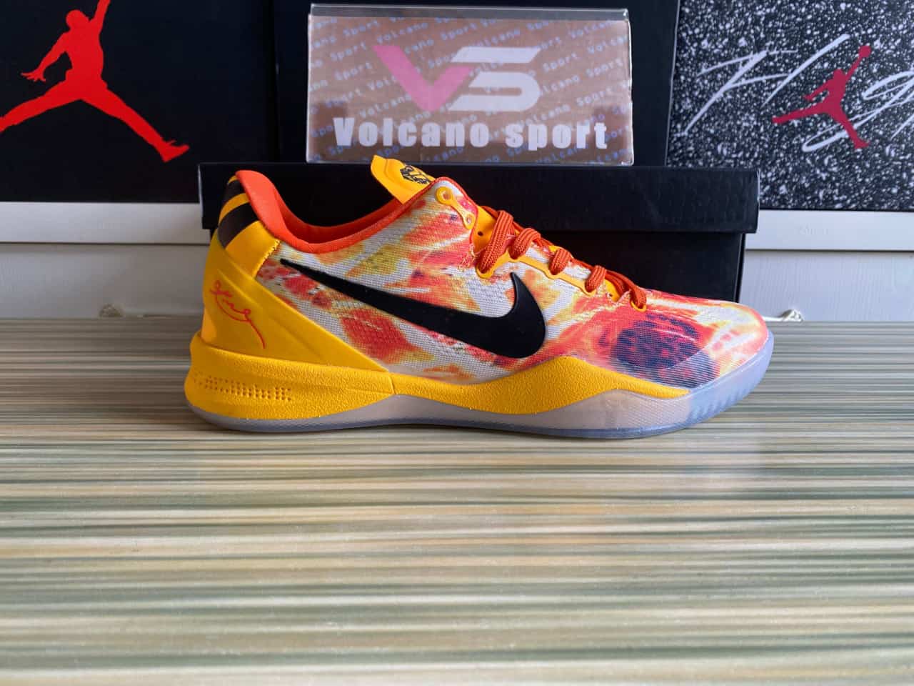 Kobe 8 Shanghai Fireworks 555035-800