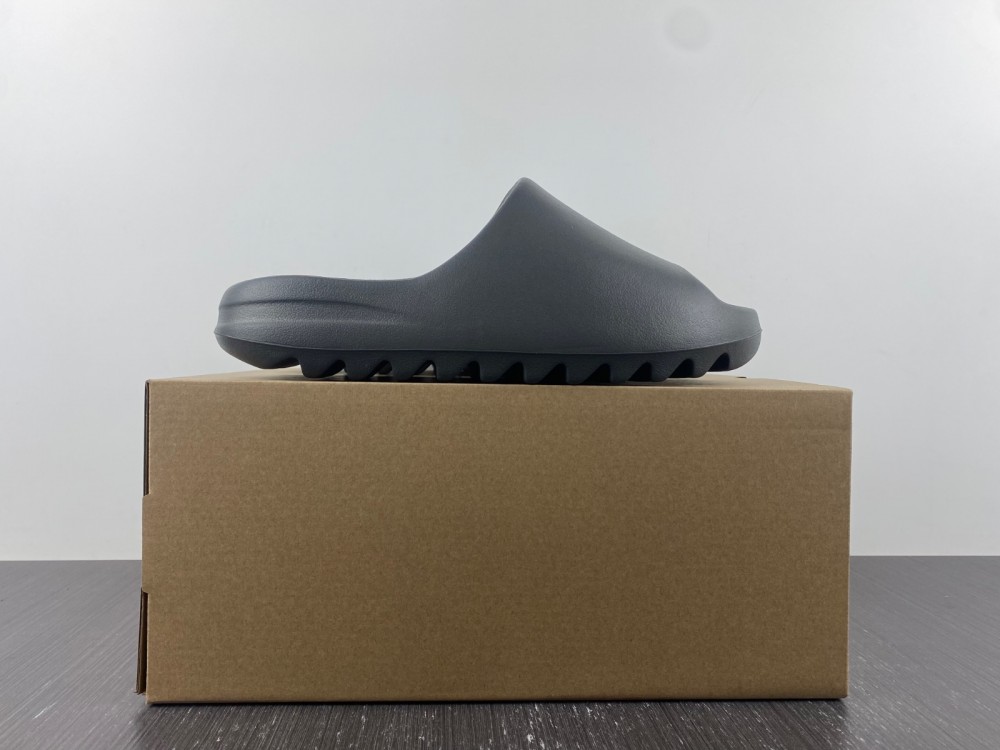 adidas Yeezy Slide Granite ID4132