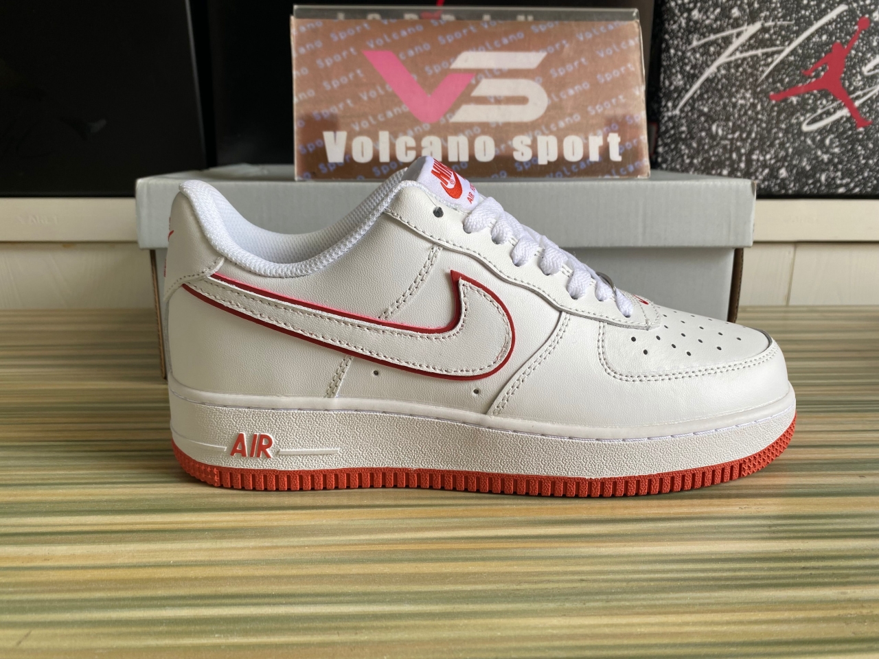 Nike Air Force 1 Low '07 White Picante Red DV0788-102
