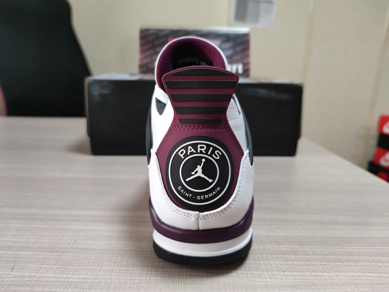 Jordan 4 Retro PSG Paris Saint-Germain CZ5624-100