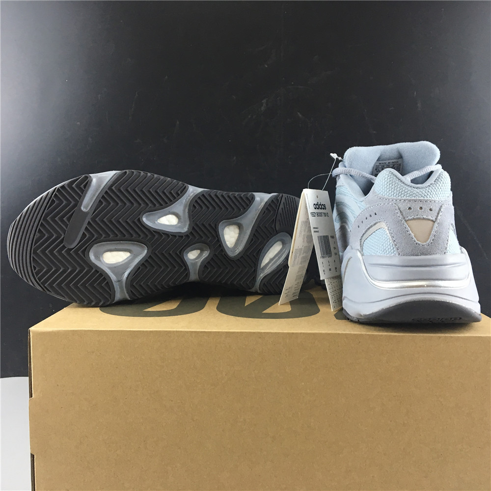 adidas Yeezy Boost 700 V2Hospital Blue