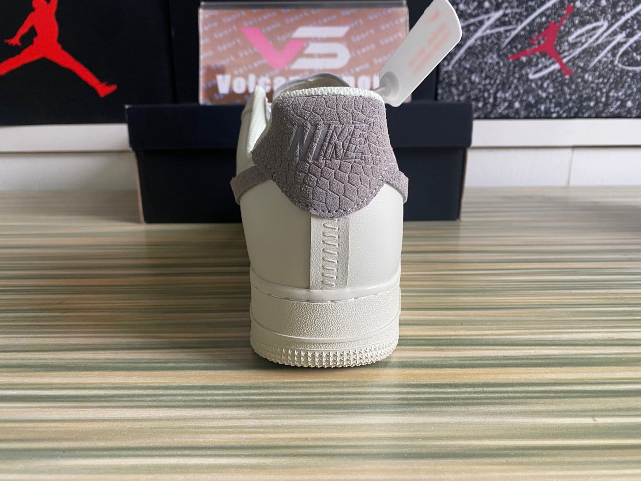 Air Force 1 Low LXX Sea Glass Python DH3869-001