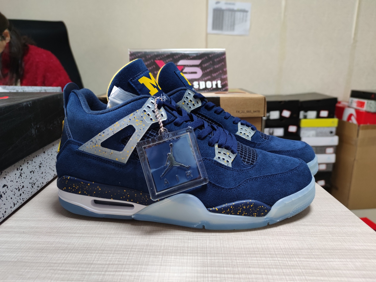 Jordan 4s Navy blue