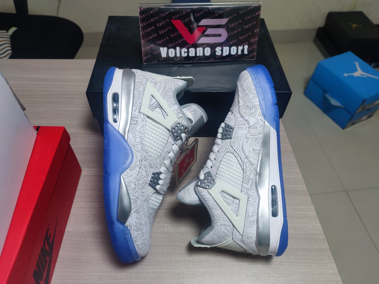 Jordan 4 Retro 30th Anniversary Laser 705333 105