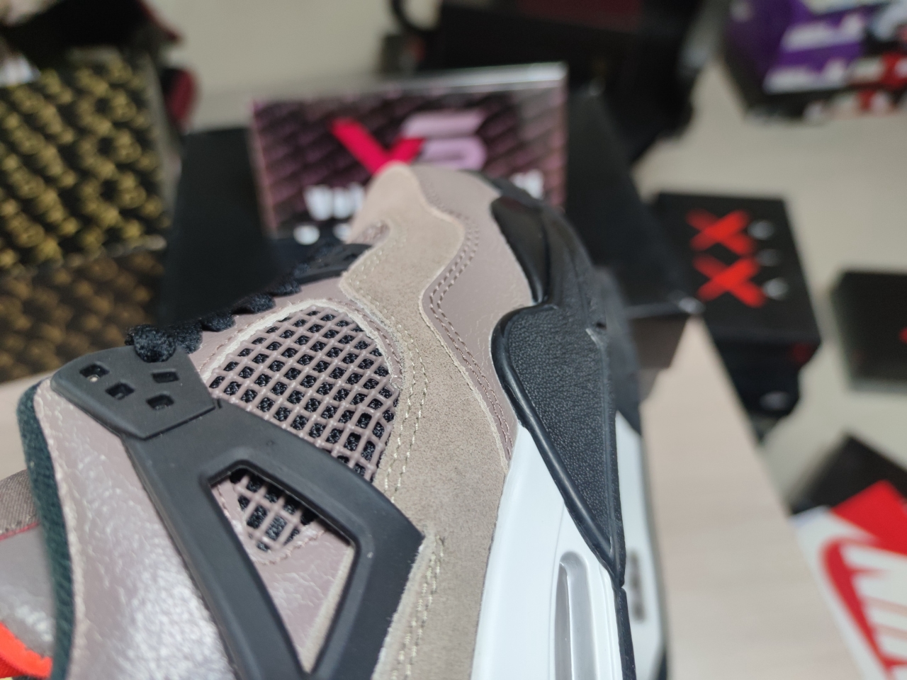 Jordan 4 Retro Taupe Haze