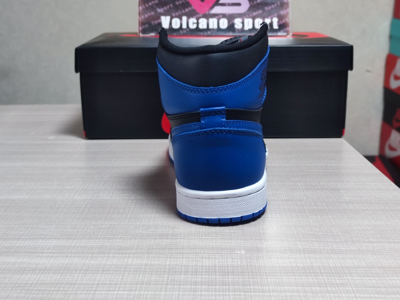 Jordan 1 Retro Royal 555088 007