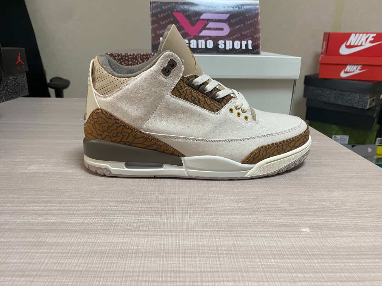 Jordan 3 Retro Palomino CT8532-102