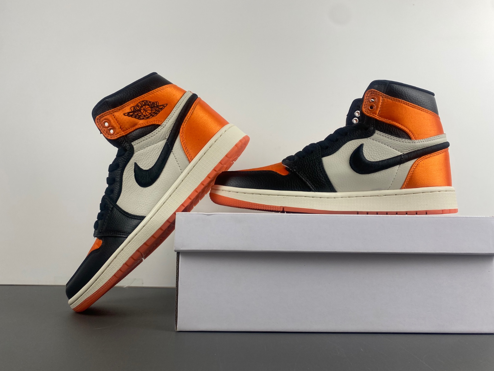 Jordan 1 Retro High OG Satin Shattered Backboard (Women's)