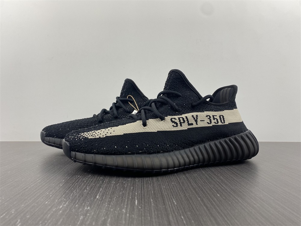 Yeezy Boost 350 V2 Core Black White