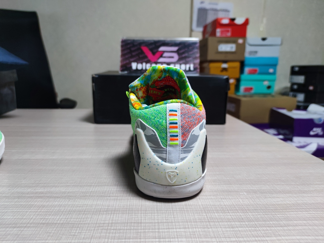 ZOOM KOBE IX 678301 904