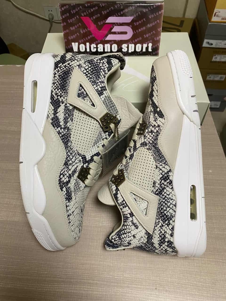 Jordan 4 Retro Snakeskin 819139-030