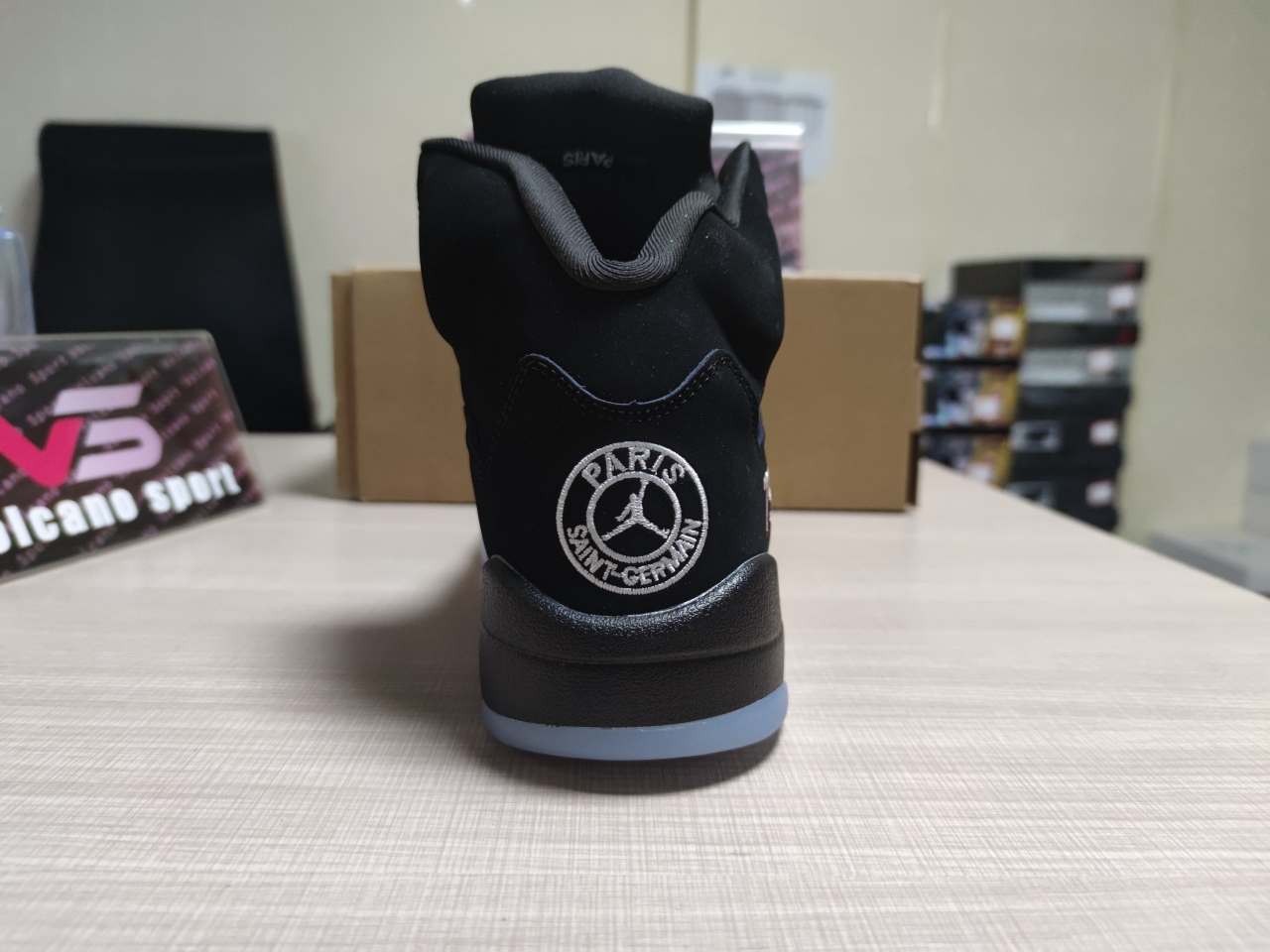 Jordan 5 Retro Paris Saint-Germain AV9175 001