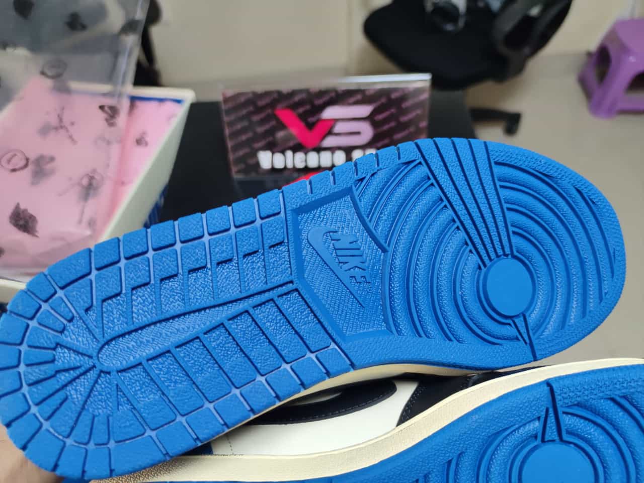 Travis Scott x Fragment Design x Jordan 1 Low OG SP “Military Blue” DM7866 140