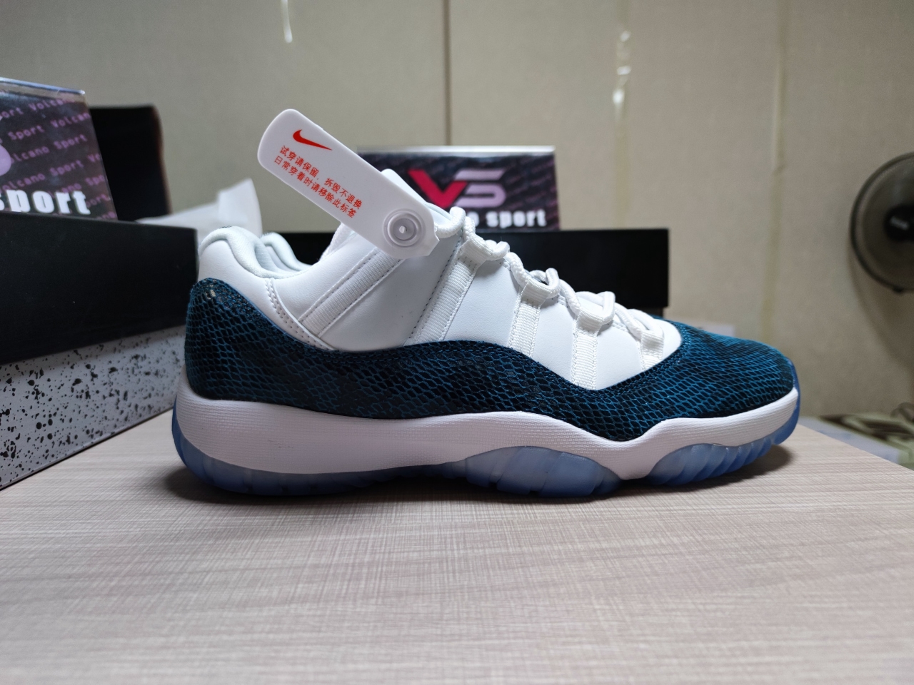 Jordan 11 “Navy Blue Snakeskin”