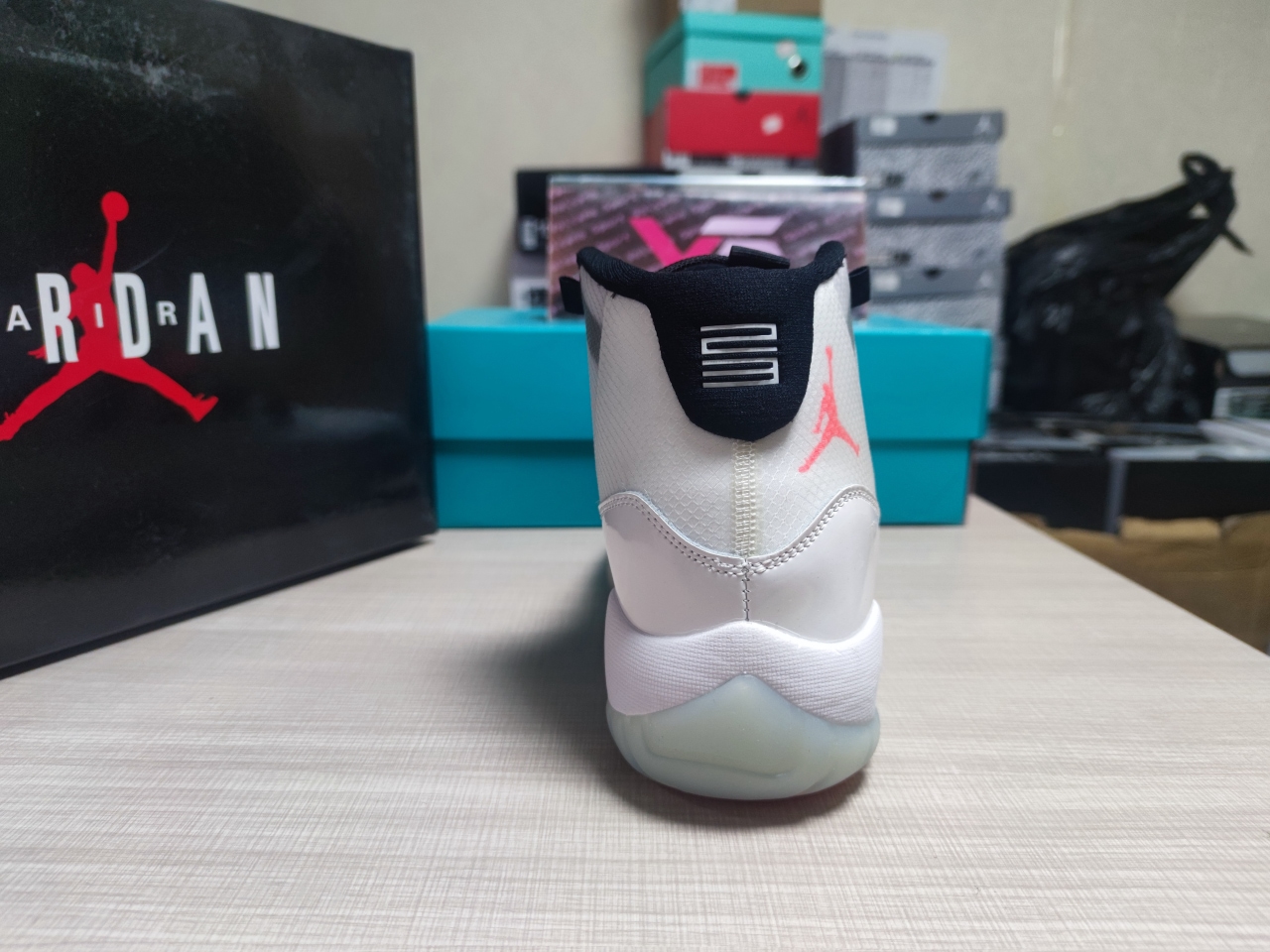 Jordan 11 Adapt White DD3522-100