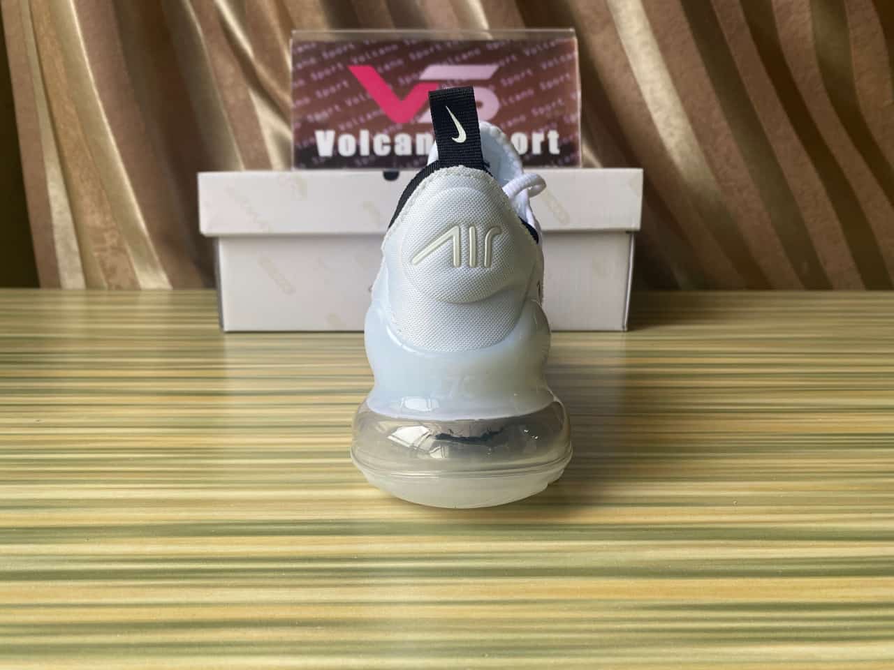 Nike Air Max 270 AH8050-010