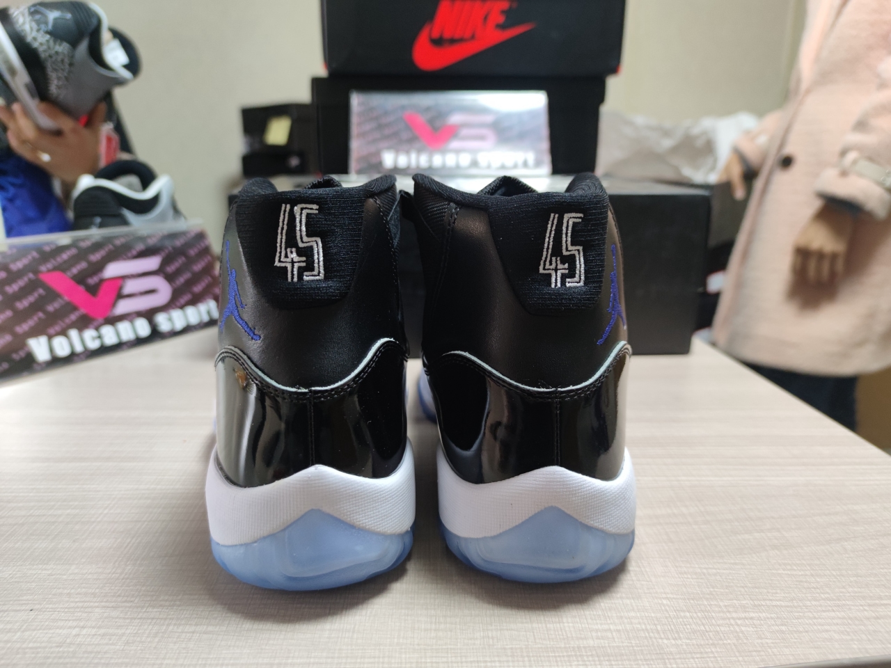 Jordan 11 Retro Space Jam 378037 003