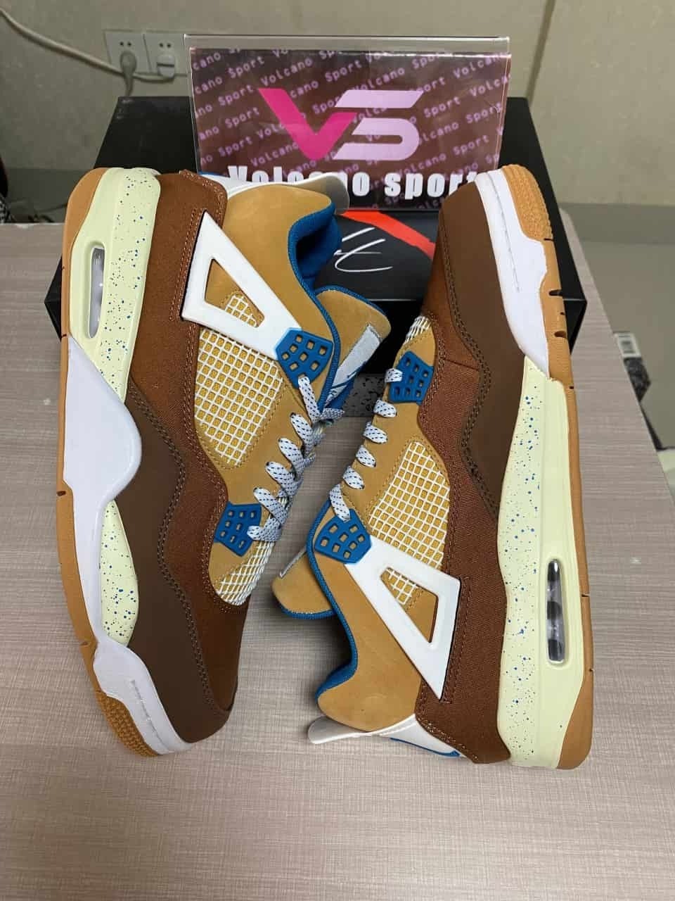 Jordan 4 Retro Cacao Wow FB2214-200