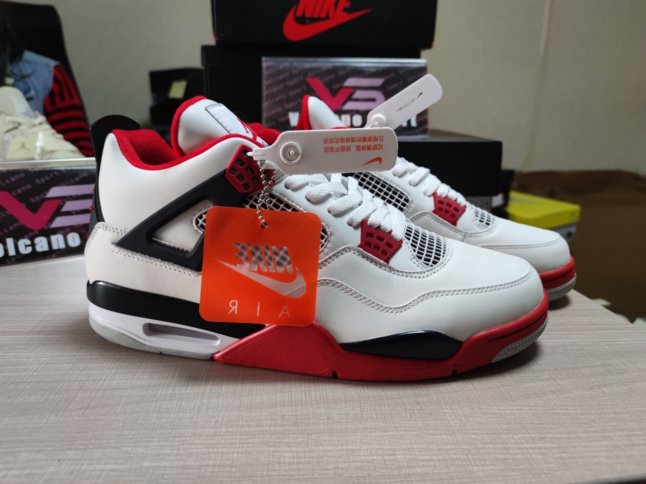 Jordan 4 Retro Fire Red DC7770-160