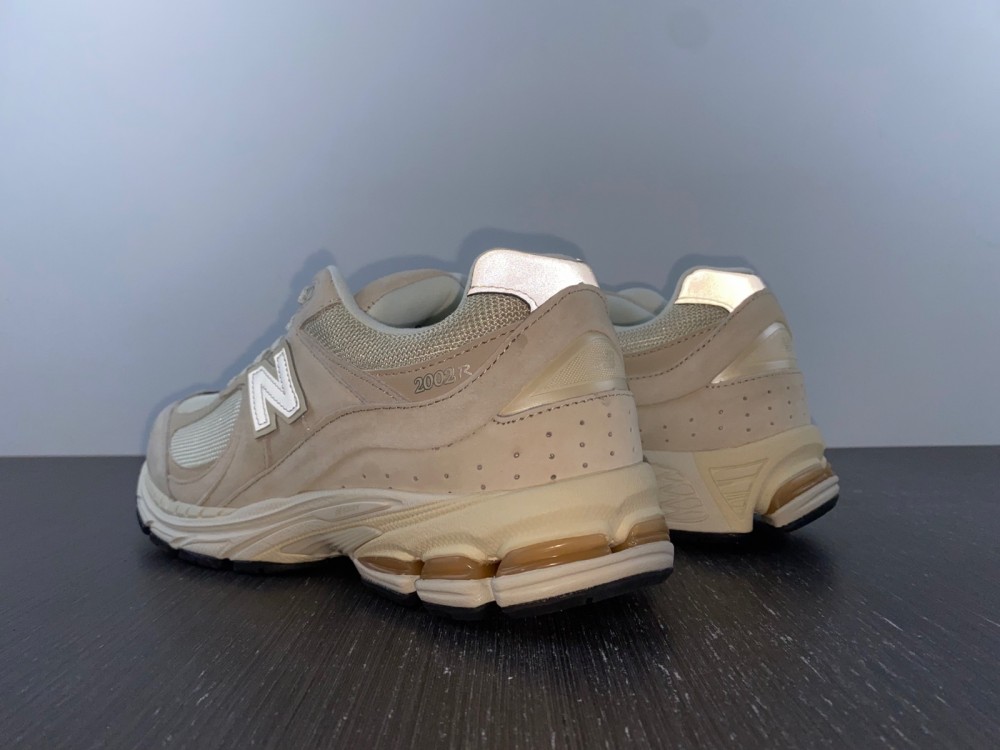 New Balance 2002R Calm Taupe