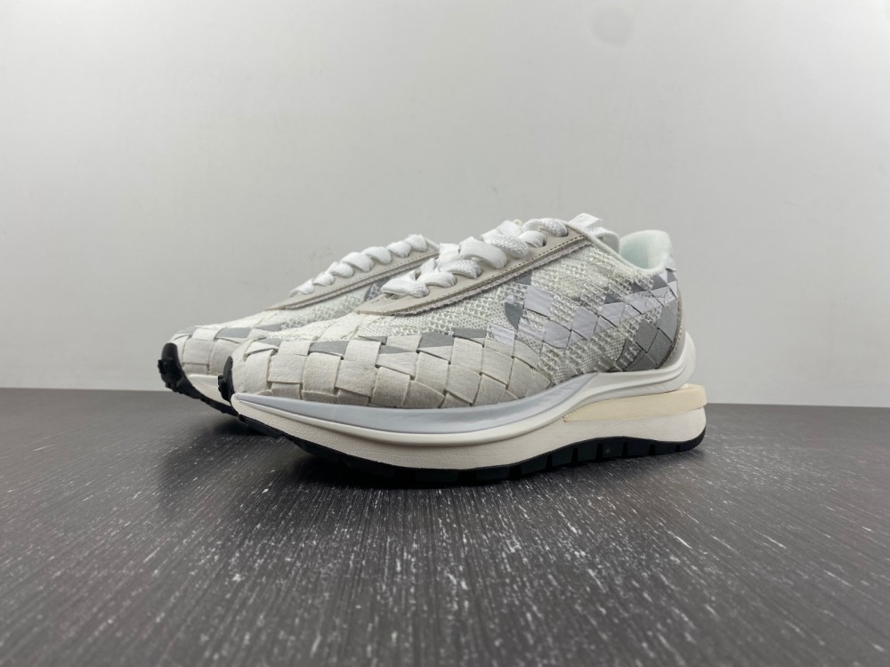 Nike VaporWaffle Woven sacai Jean Paul Gaultier White DR5209-100