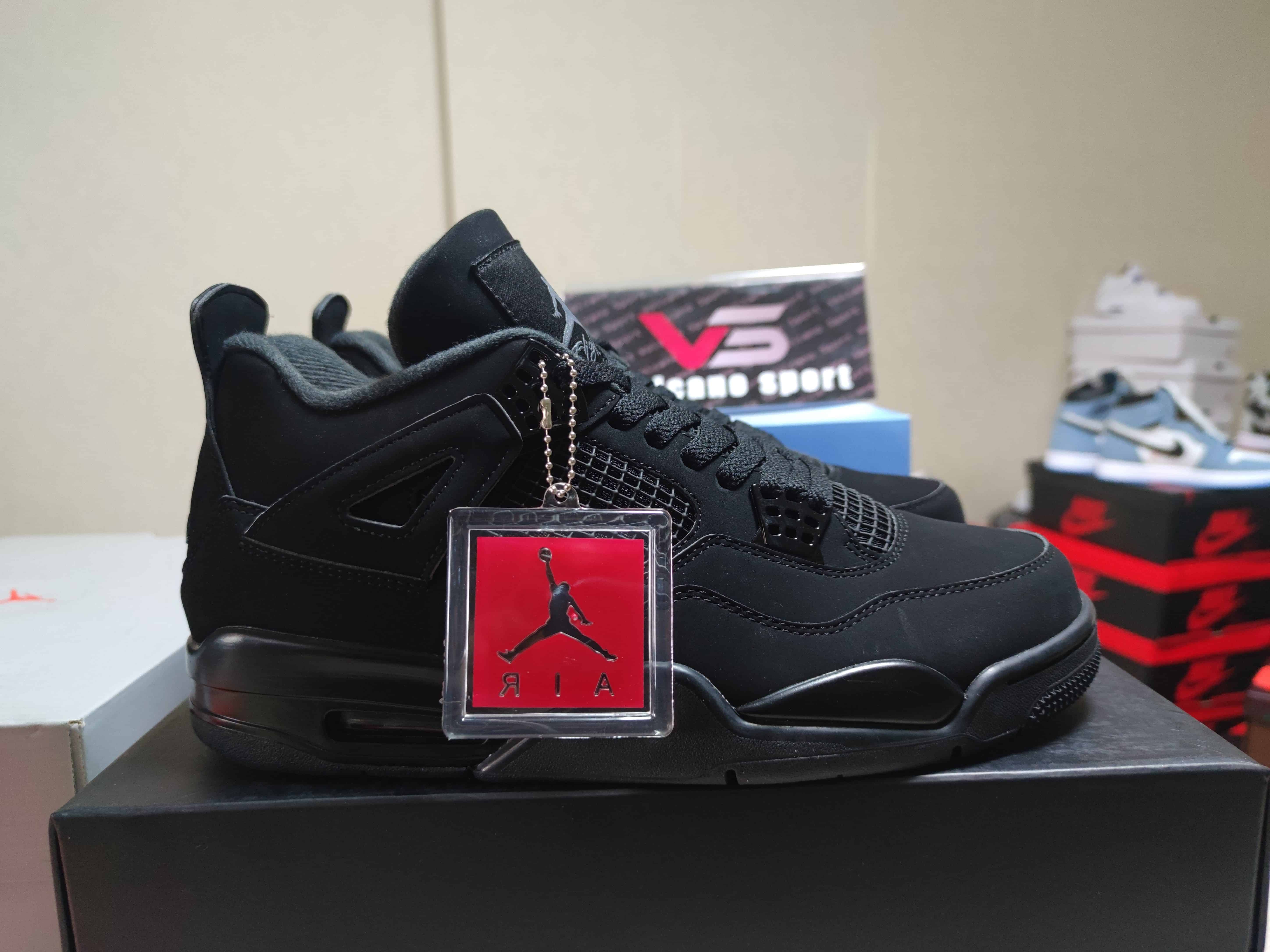 Jordan 4 “Black Cat” CU1110-01