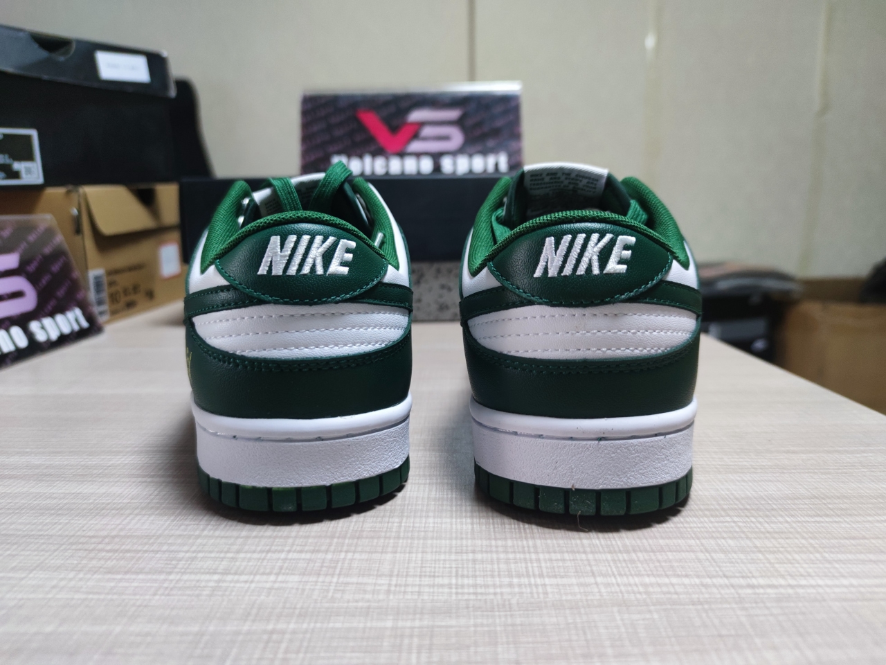 Dunk low retro DD1391 101